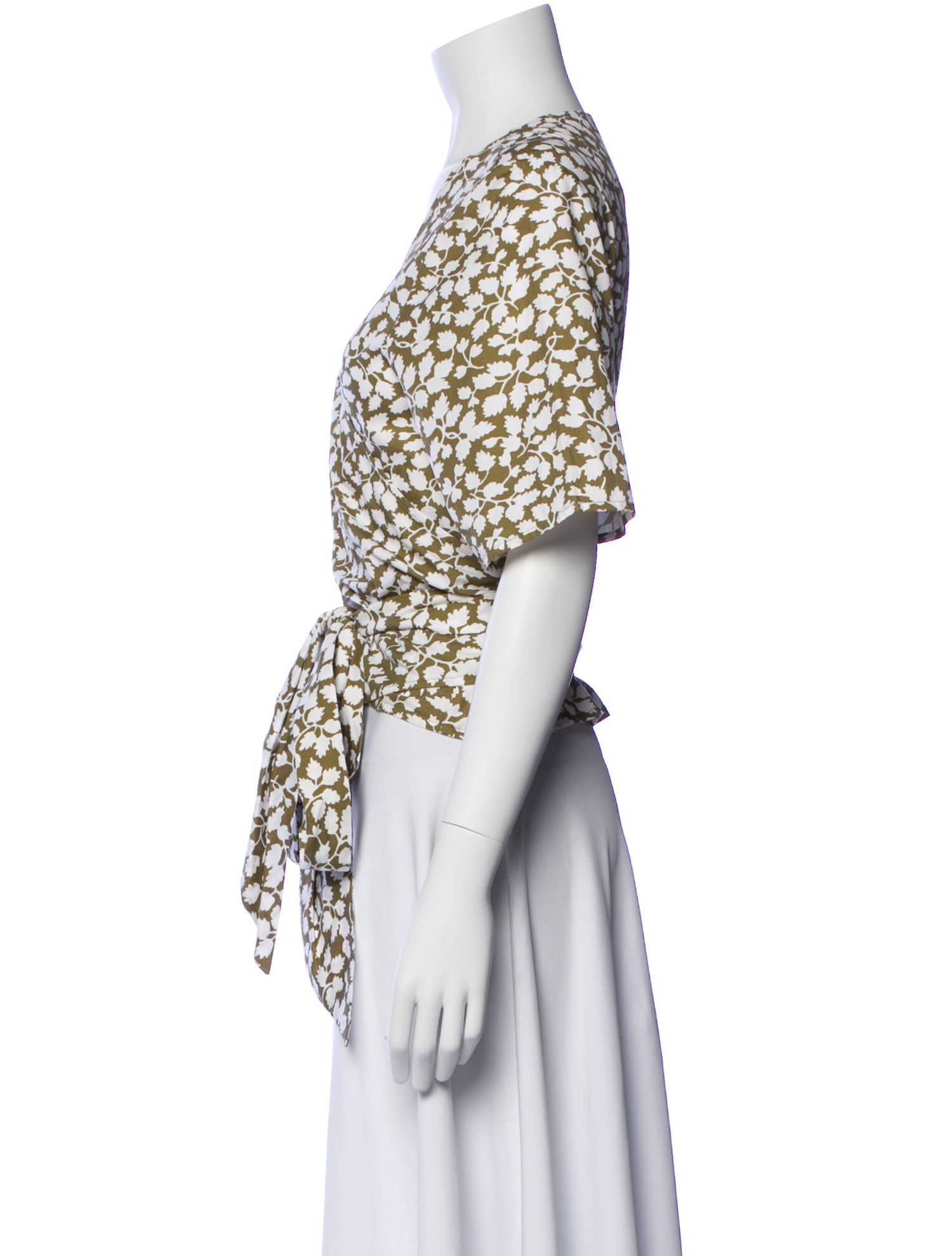 Coco Shop Floral Print V-Neck Blouse