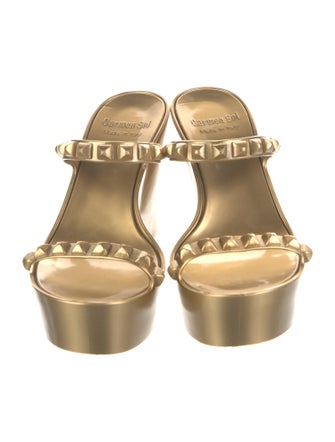 Carmen Sol Rubber Studded Accents Slides