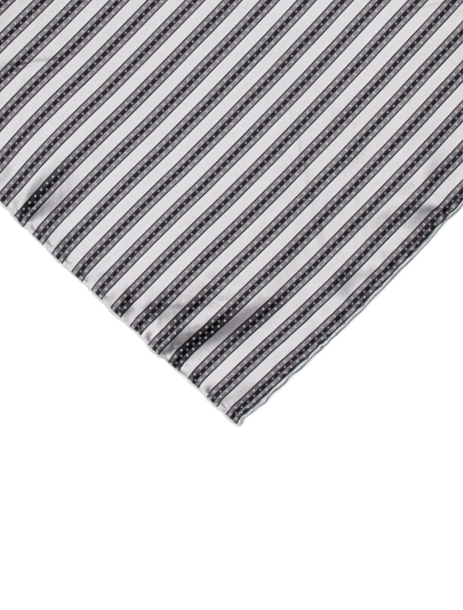 Victor Talbots Silk Pattern Print Pocket Square