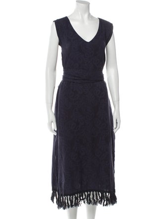 Cupcakes and Cashmere V-Neck Midi Length Dress