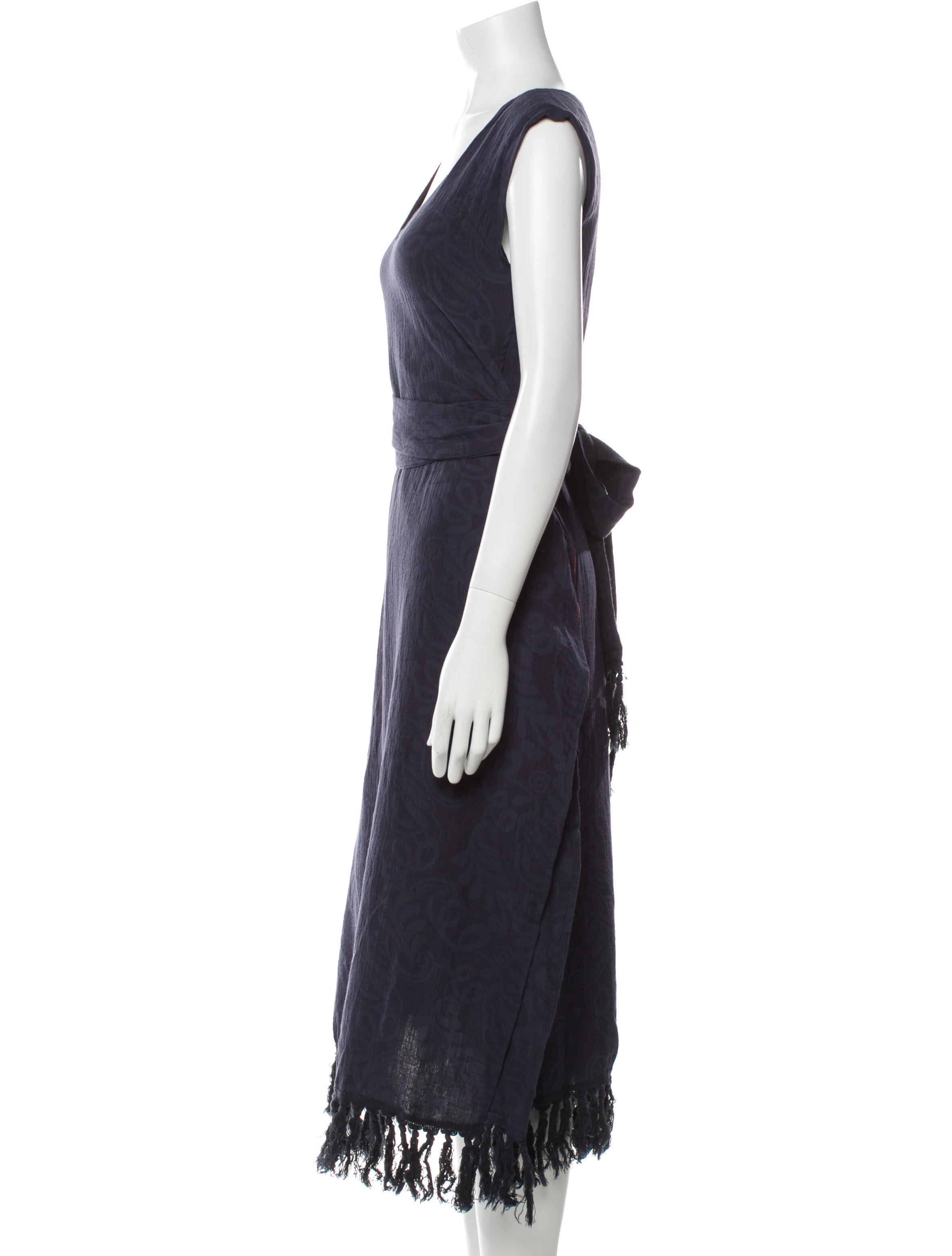 Cupcakes and Cashmere V-Neck Midi Length Dress