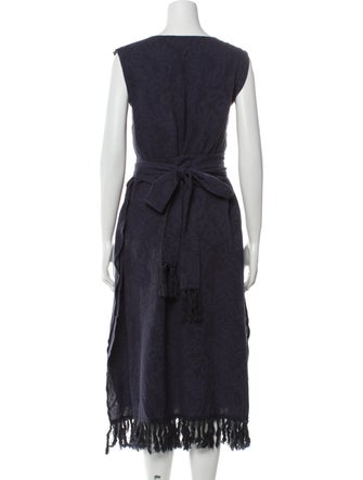 Cupcakes and Cashmere V-Neck Midi Length Dress