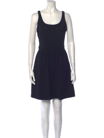 Cynthia Rowley Dresses Scoop Neck Knee-Length Dress M