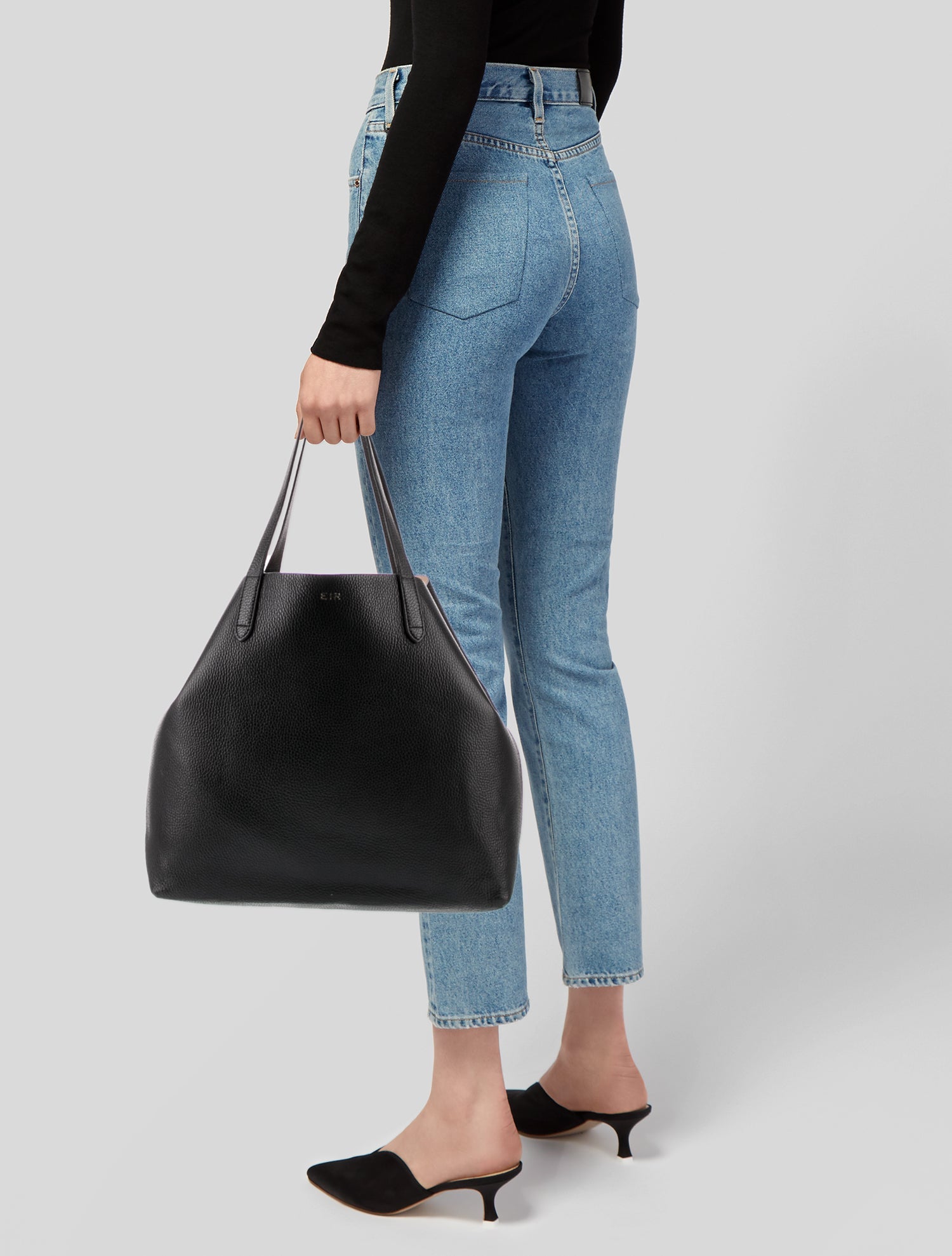 Cuyana Leather Hobo