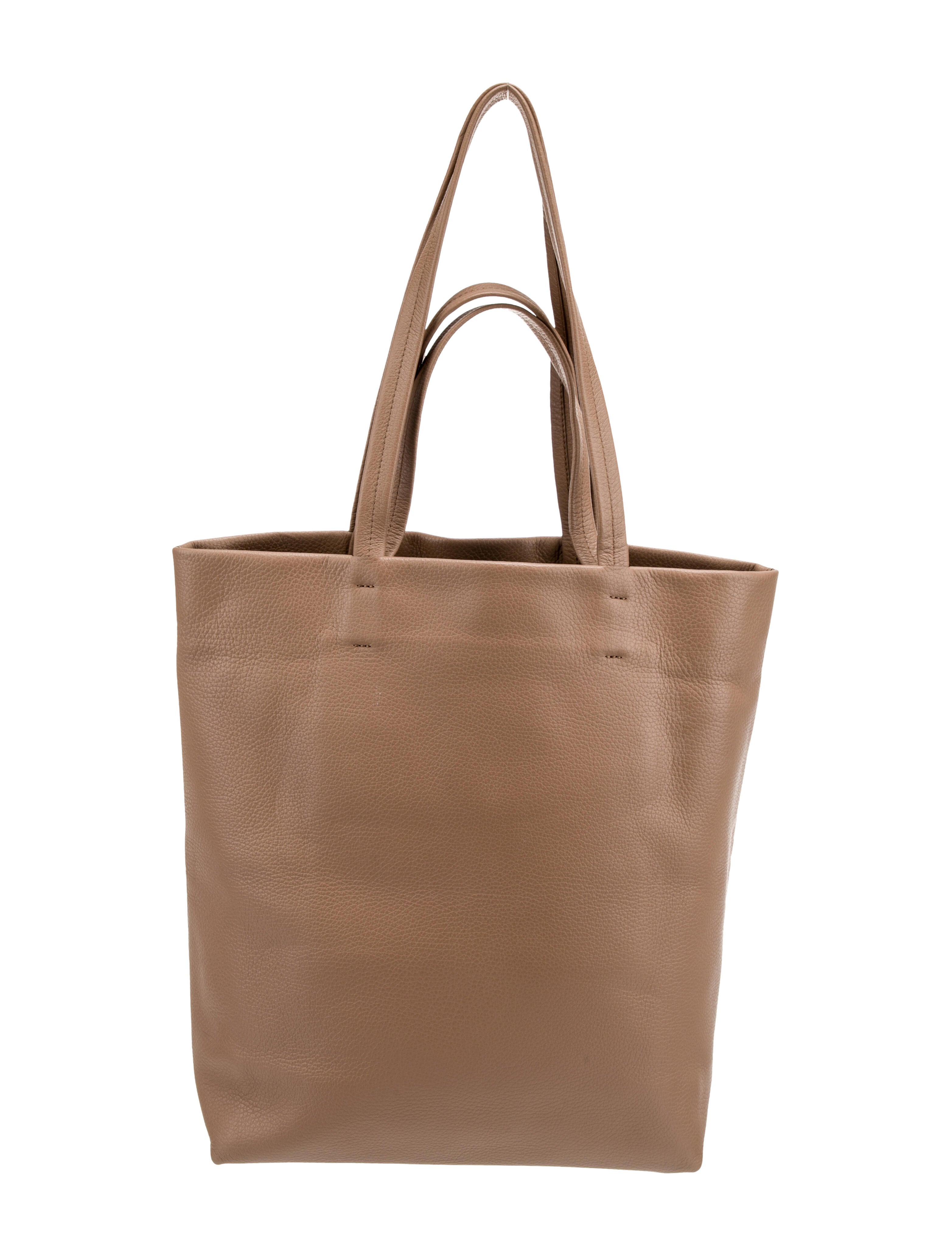 Cuyana Leather Tote