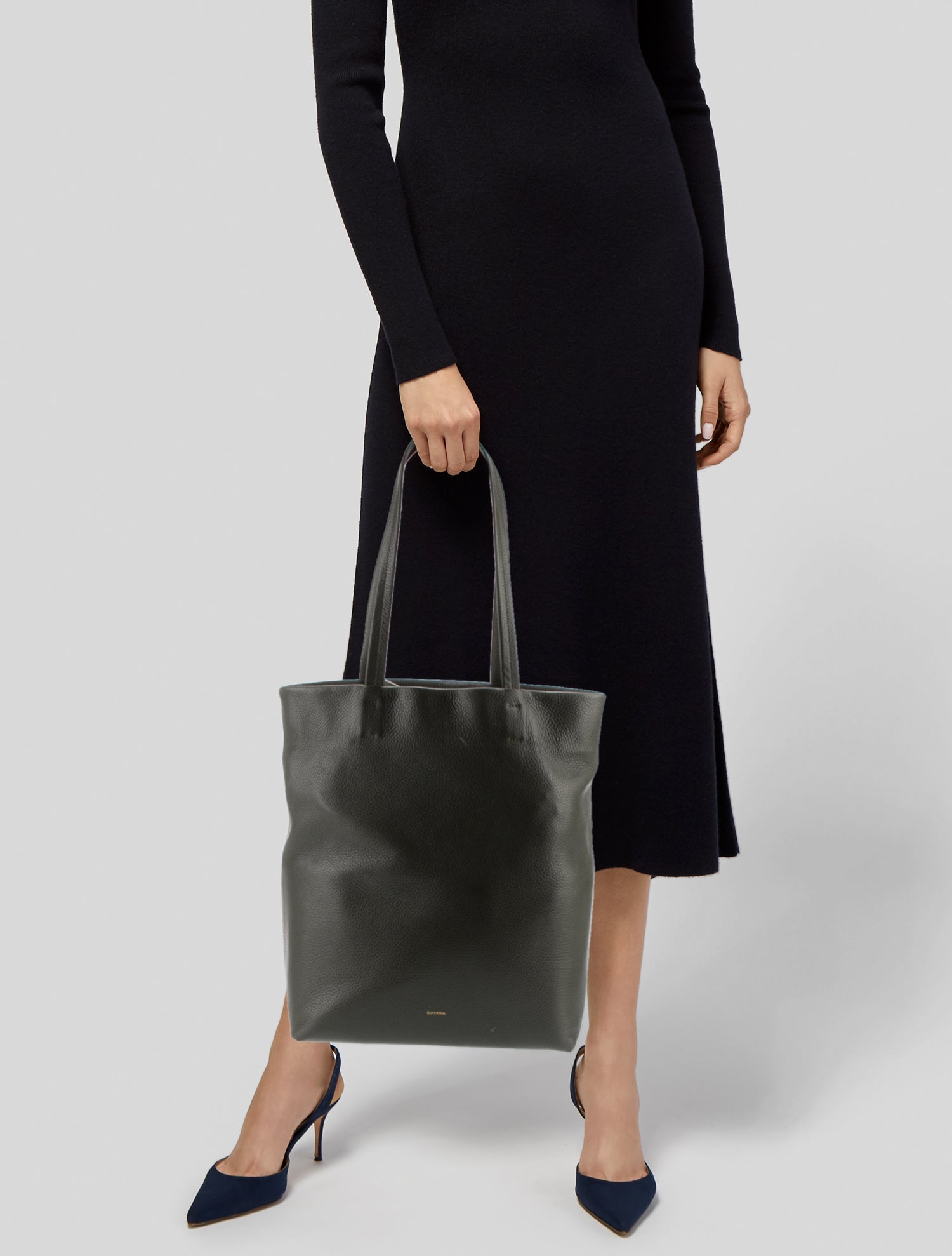 Cuyana Leather Tote
