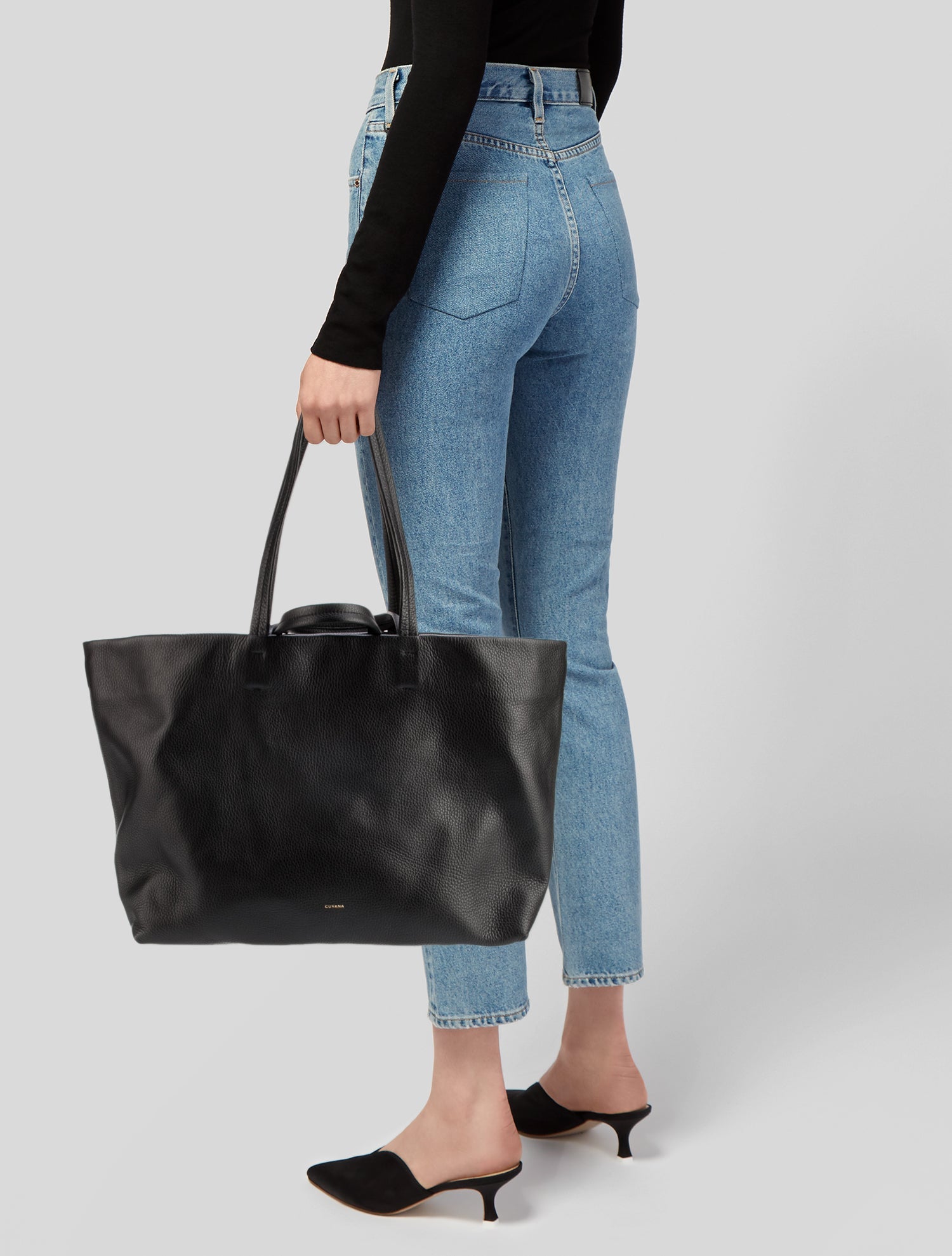 Cuyana Leather Tote