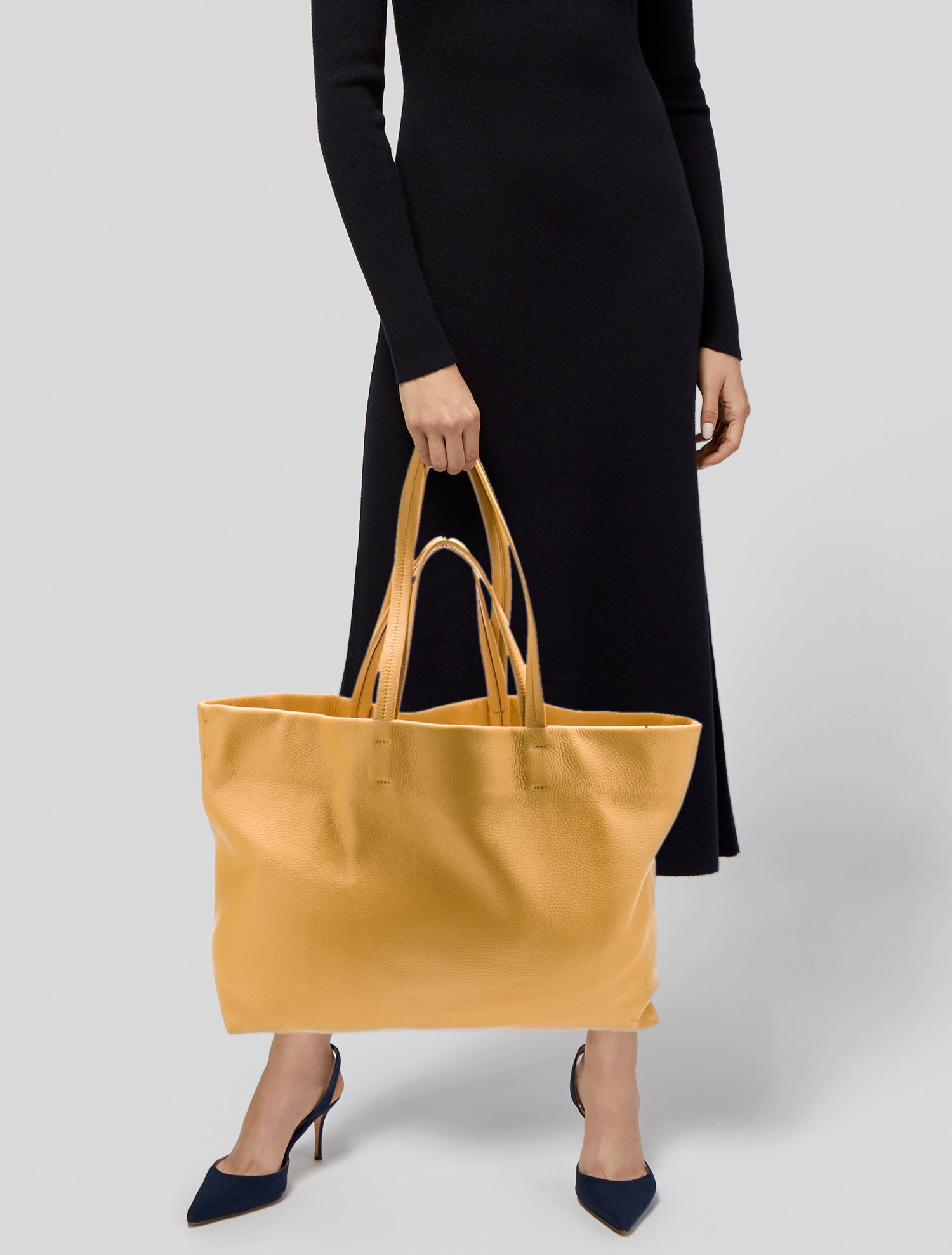 Cuyana Leather Tote