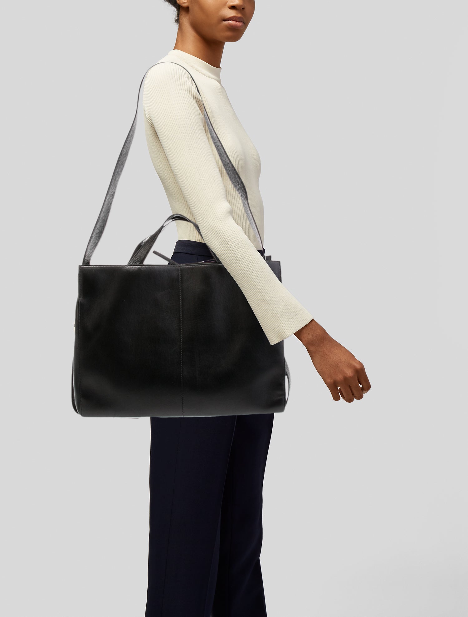 Cuyana Leather Messenger Bag