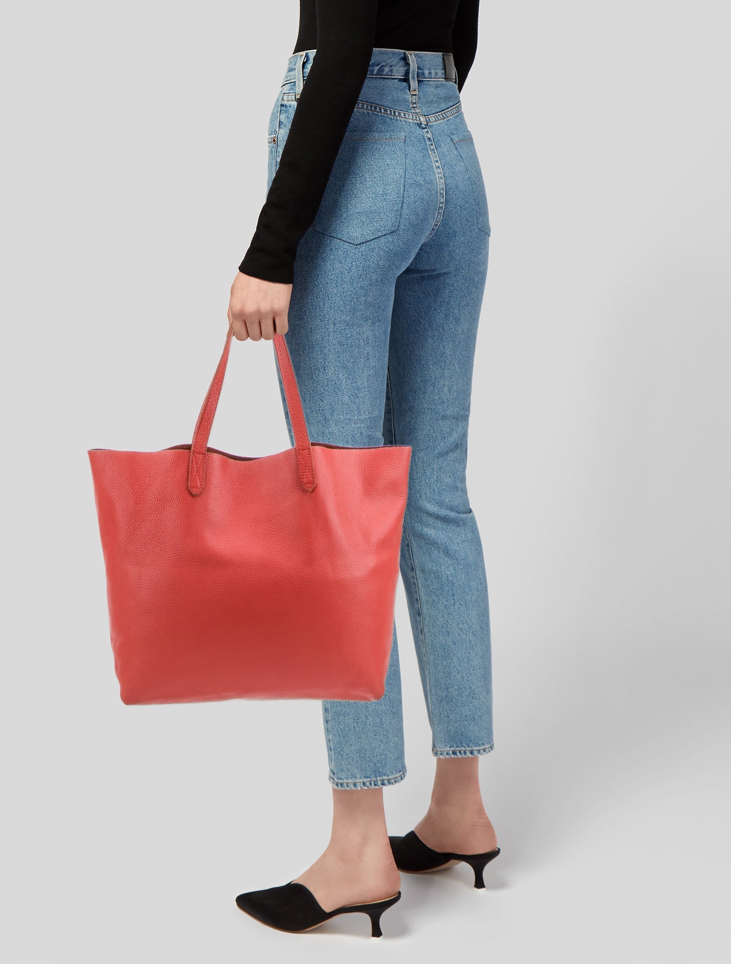 Cuyana Leather Tote