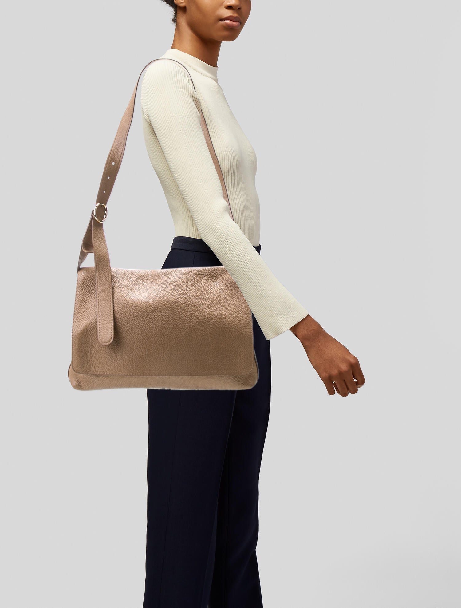 Cuyana Leather Messenger Bag