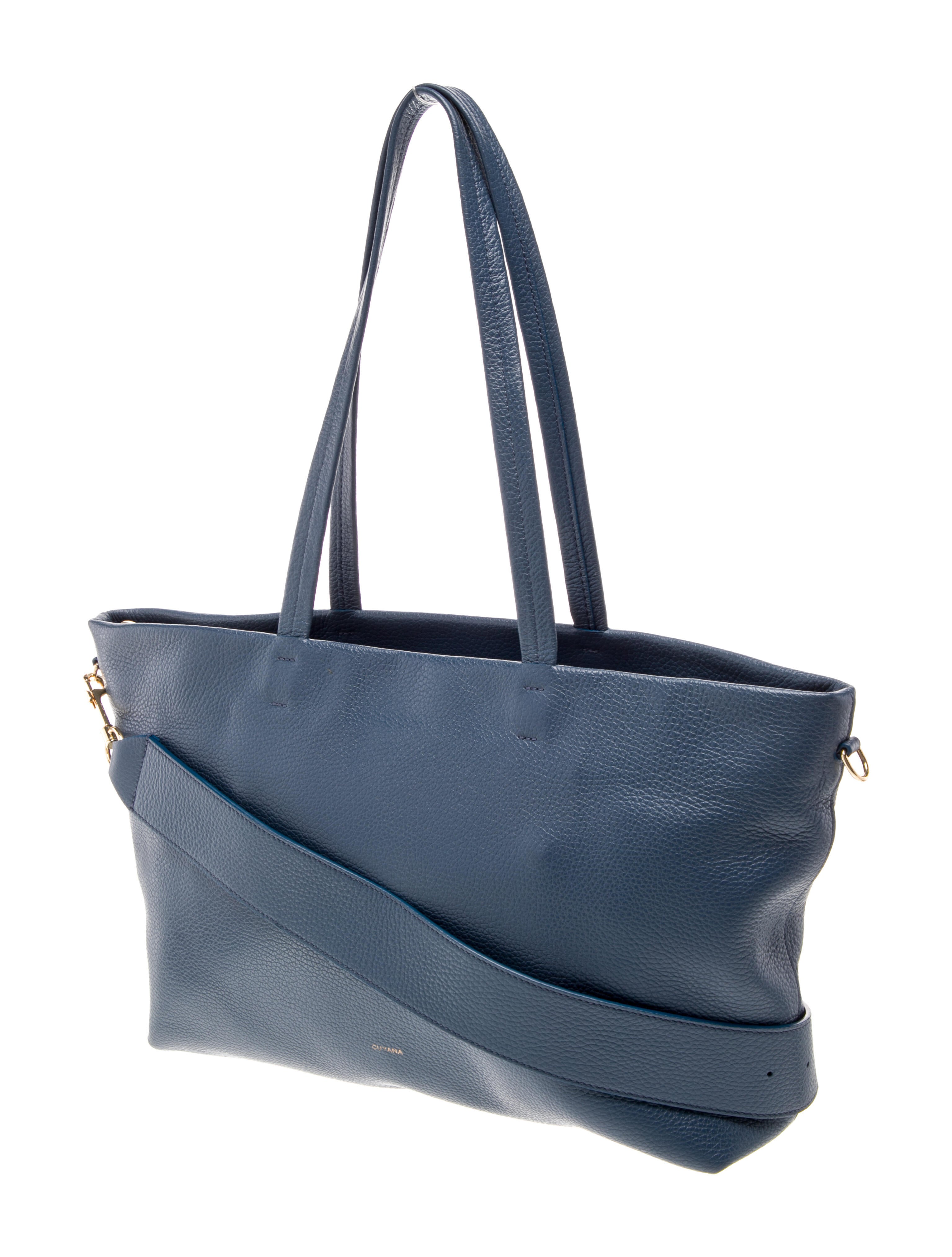 Cuyana Leather Bucket Bag