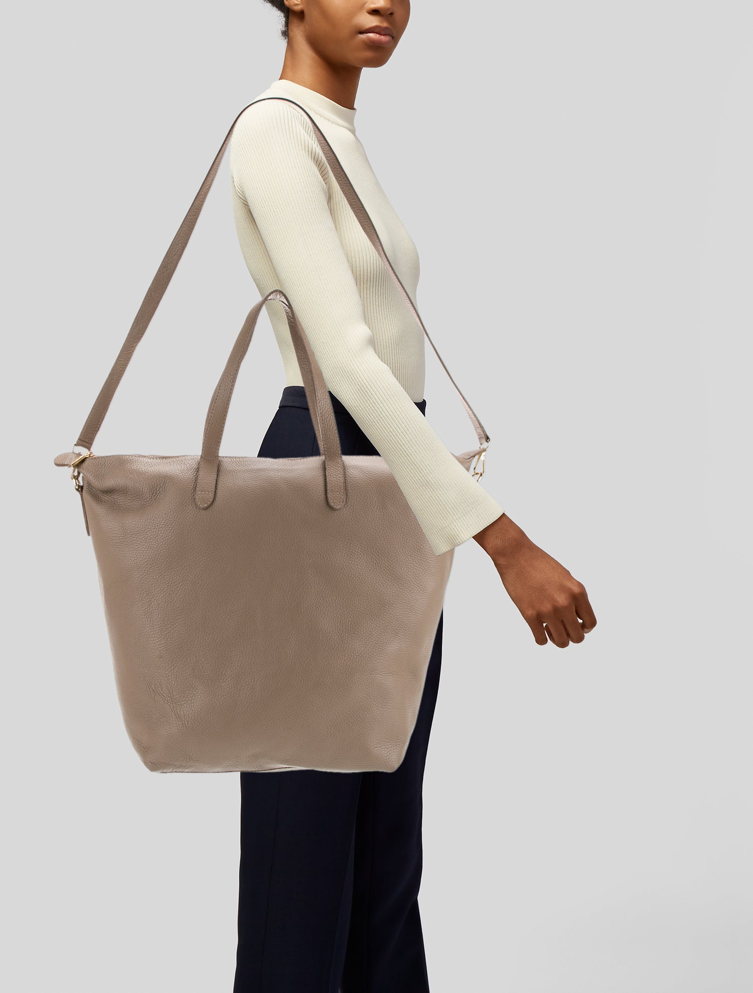 Cuyana Leather Messenger Bag