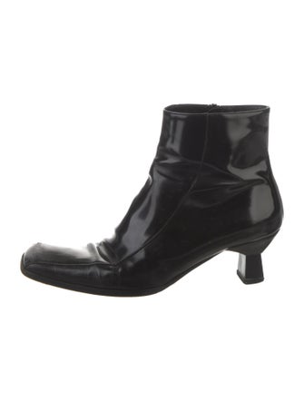 Cuyana Patent Leather Boots