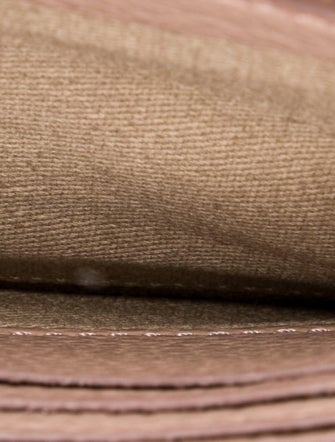 Cuyana Leather Portfolio