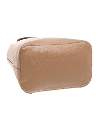 Cuyana Leather Bucket Bag