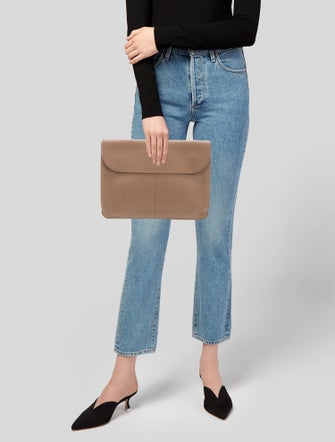 Cuyana Leather Portfolio