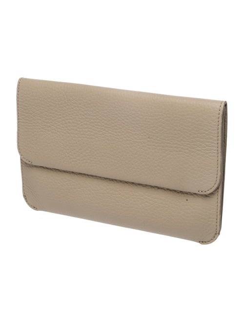 Cuyana Leather Clutch