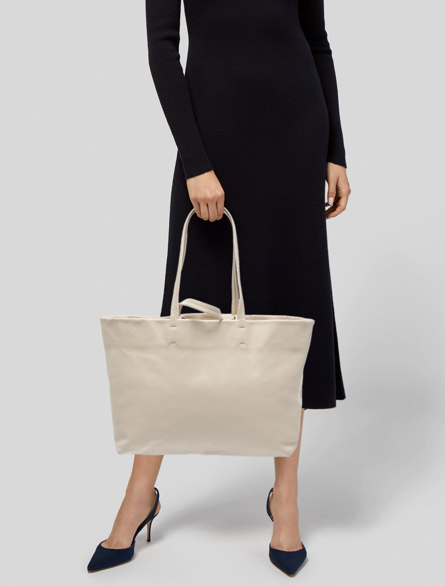 Cuyana Leather Tote