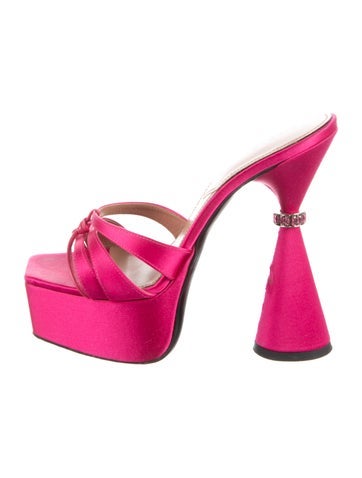 Pre-owned D’accori Satin Crystal Embellishments Slides In Pink