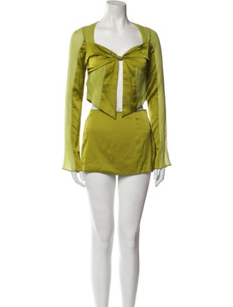 Danielle Guizio Bow Accents Skirt Set