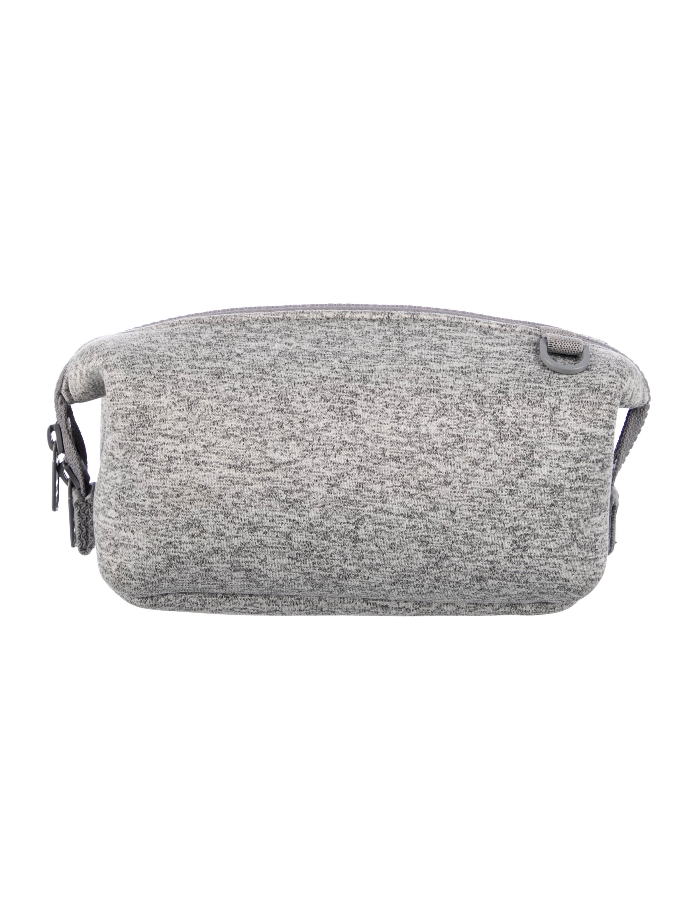Dagne Dover Solid Cosmetic Bag