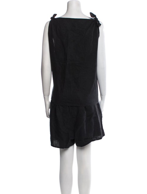 Deiji Studios Linen Embroidered Accent Short Set