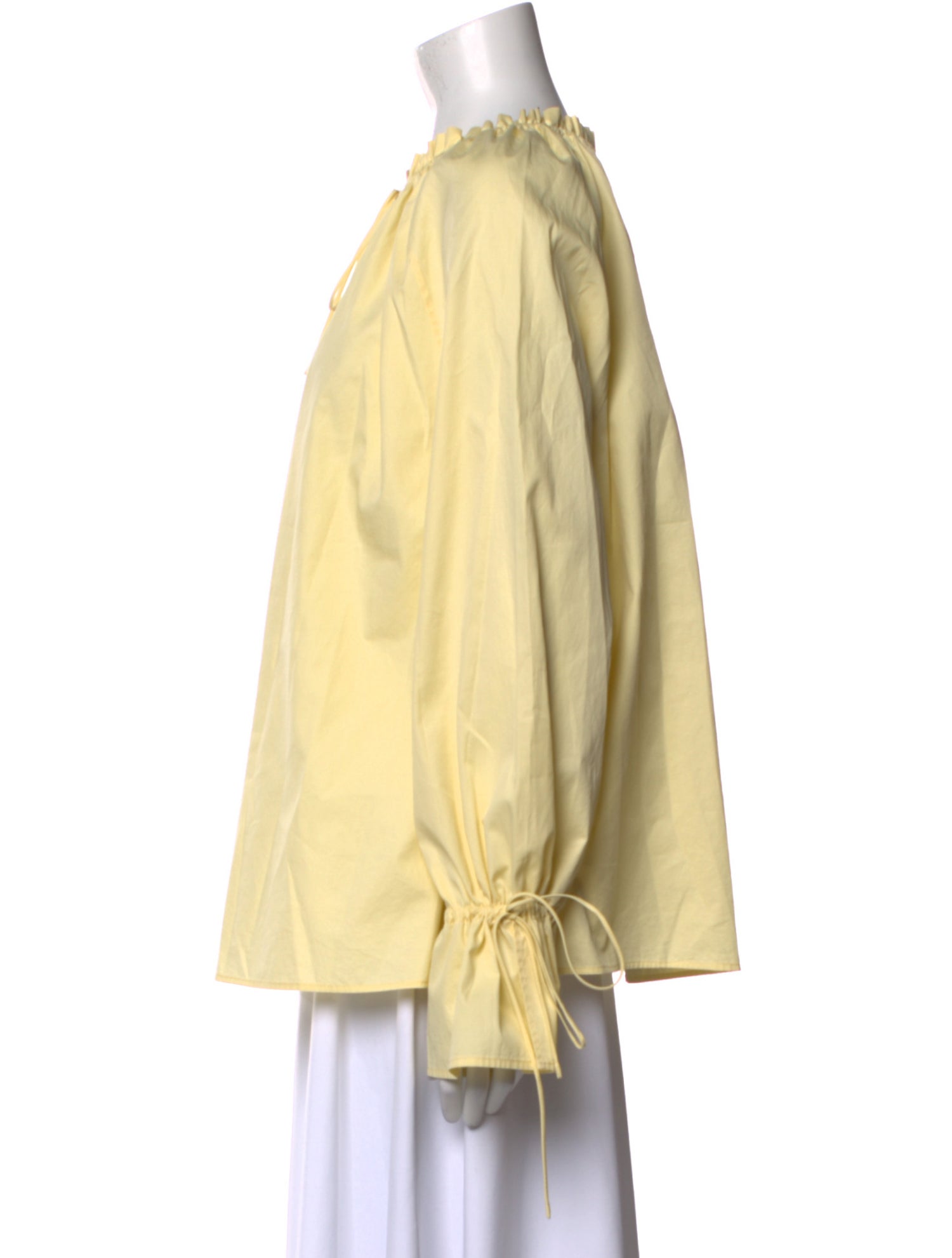 Dé Rococo Bateau Neckline Long Sleeve Blouse