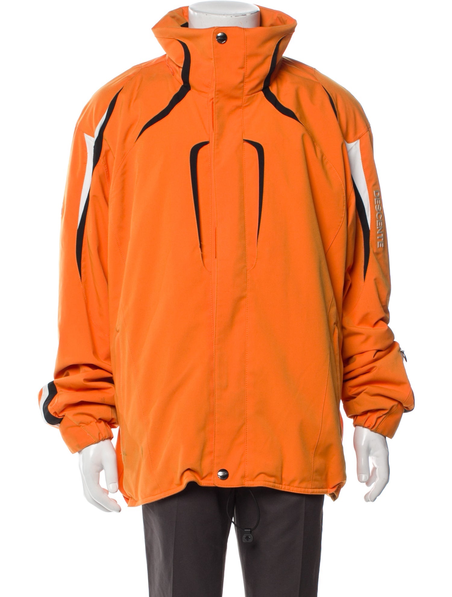 Descente Windbreaker