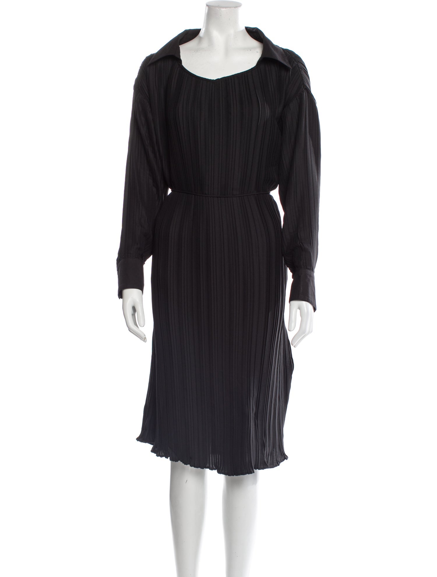 Deveaux Scoop Neck Midi Length Dress w/ Tags