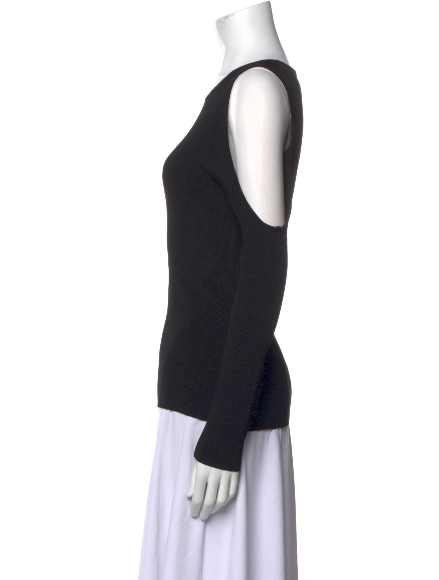 Deveaux Cashmere Scoop Neck Top