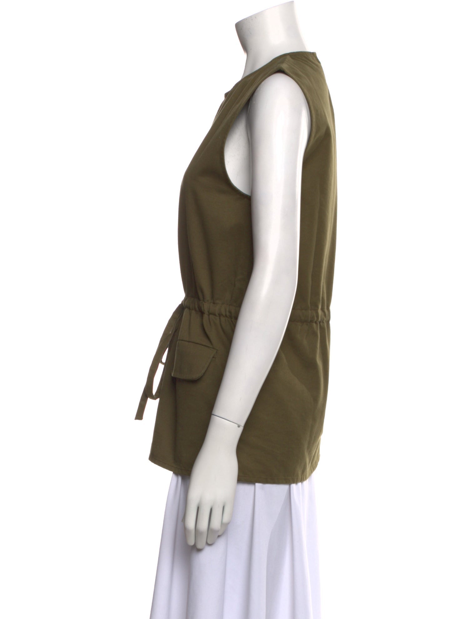 Deveaux Crew Neck Sleeveless Top