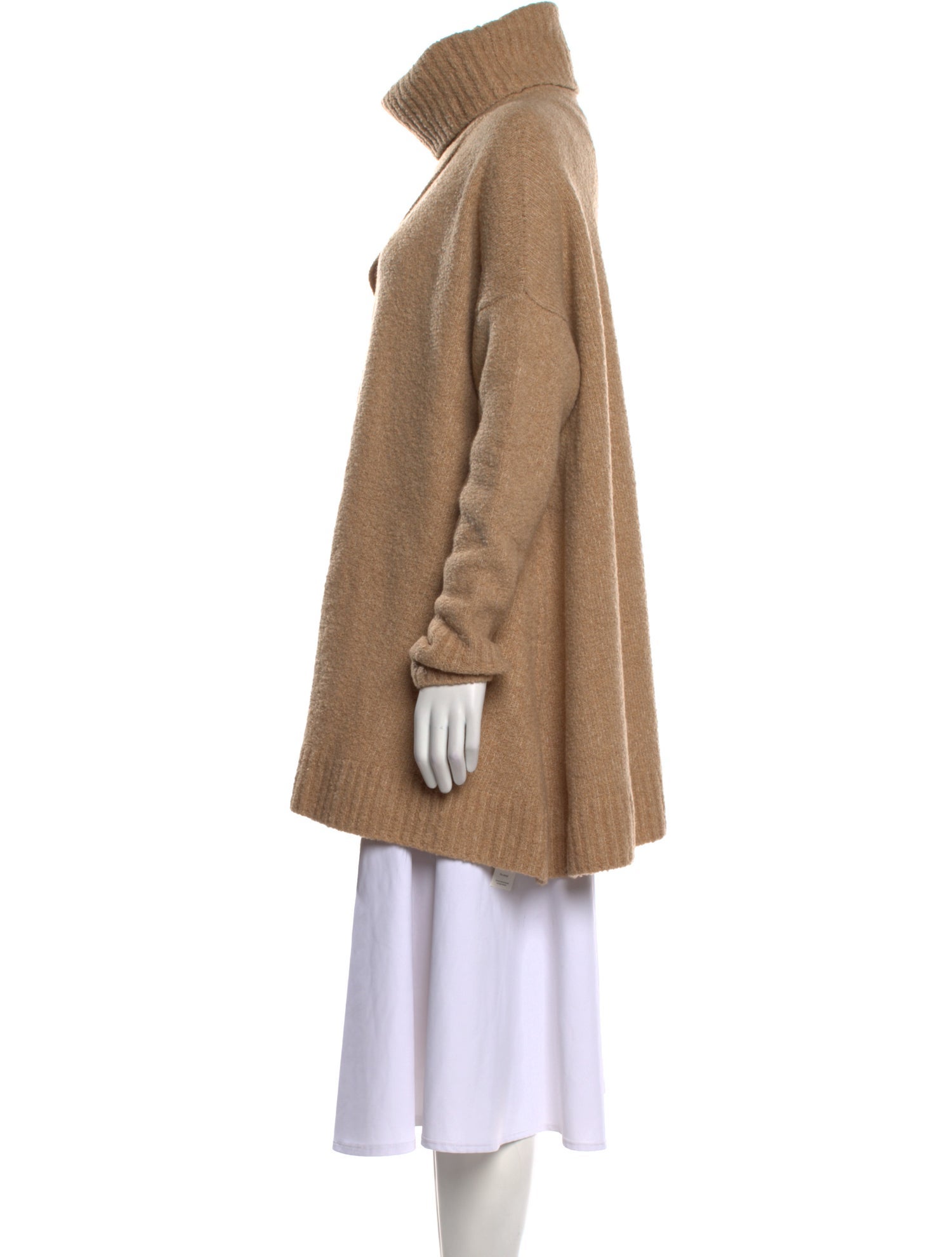 Deveaux Virgin Wool Turtleneck Sweater