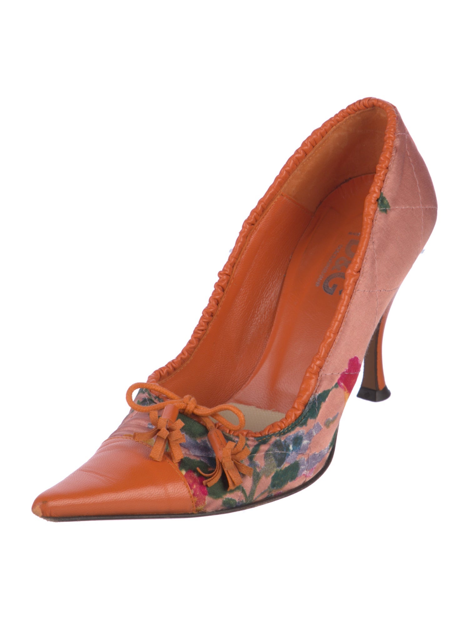 D&G Vintage Quilted Pattern Pumps