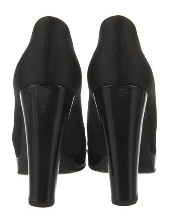 D&G Satin Leather Trim Embellishment Pumps