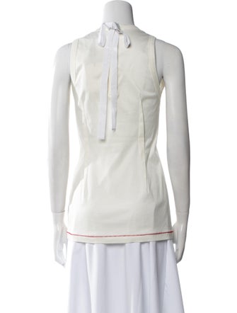 D&G Scoop Neck Sleeveless Top