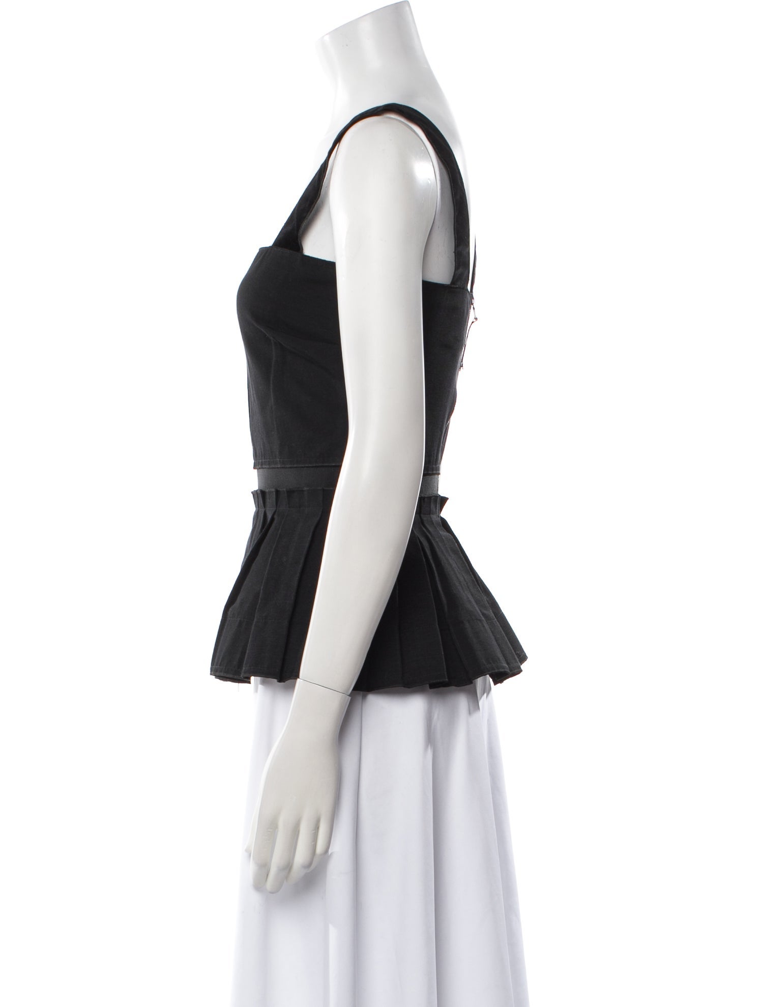 D&G Square Neckline Sleeveless Top