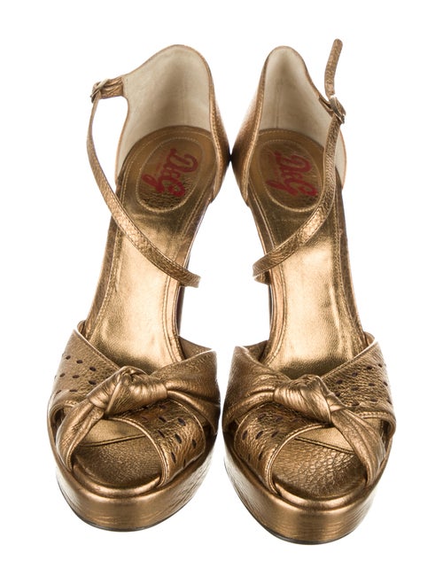 d&g sandals