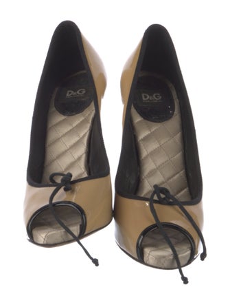 D&G Patent Leather Printed Pumps