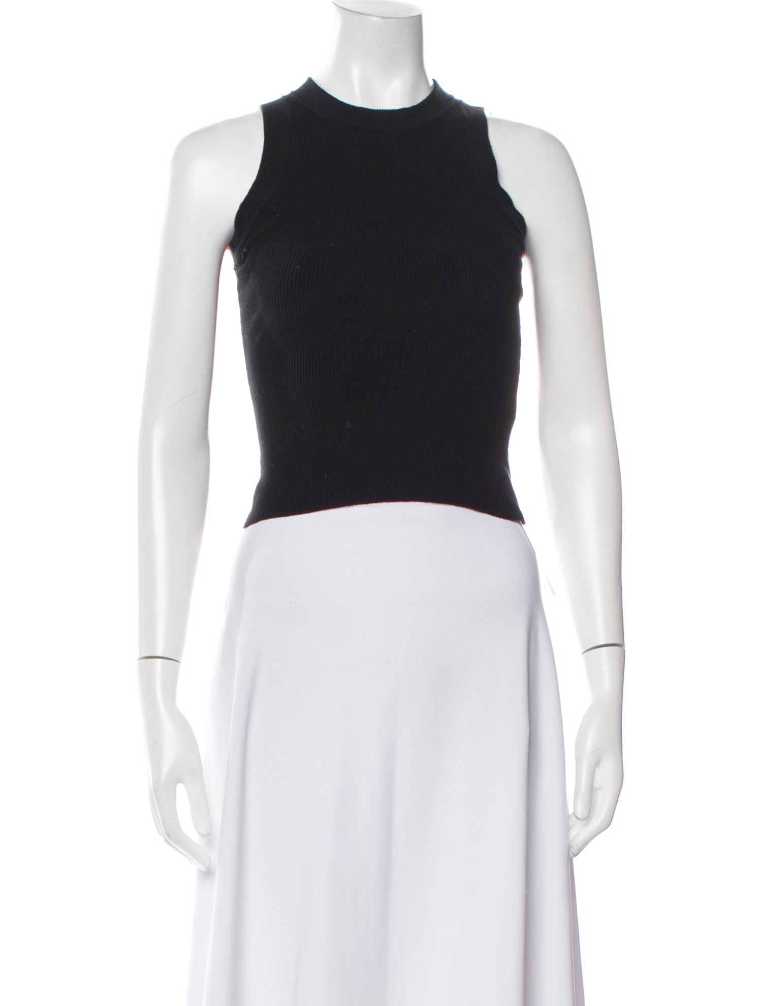 Dissh Crew Neck Sleeveless Crop Top