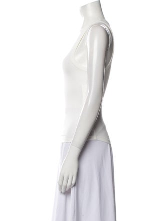 Dissh Scoop Neck Sleeveless Top