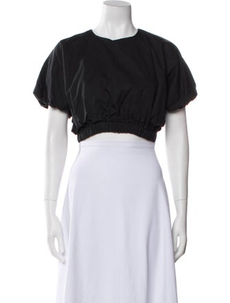 Dissh Crew Neck Short Sleeve Crop Top