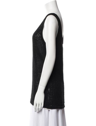 Dissh Scoop Neck Sleeveless Top