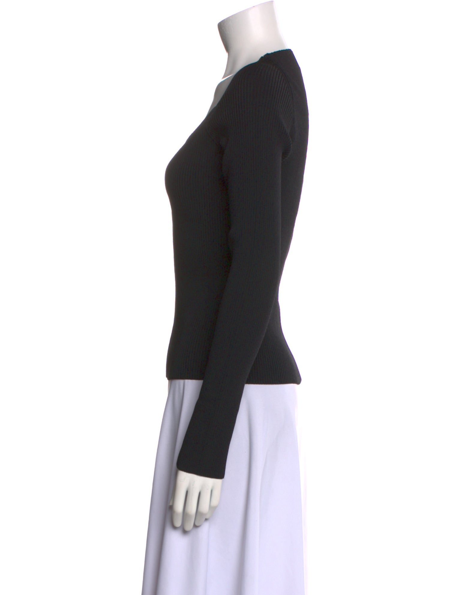 Dissh V-Neck Long Sleeve Top