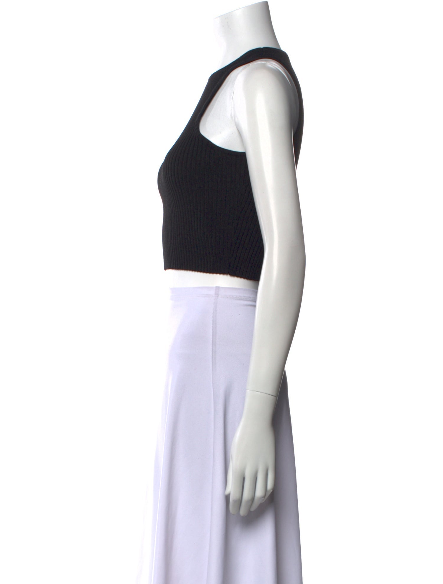 Dissh Crew Neck Sleeveless Crop Top