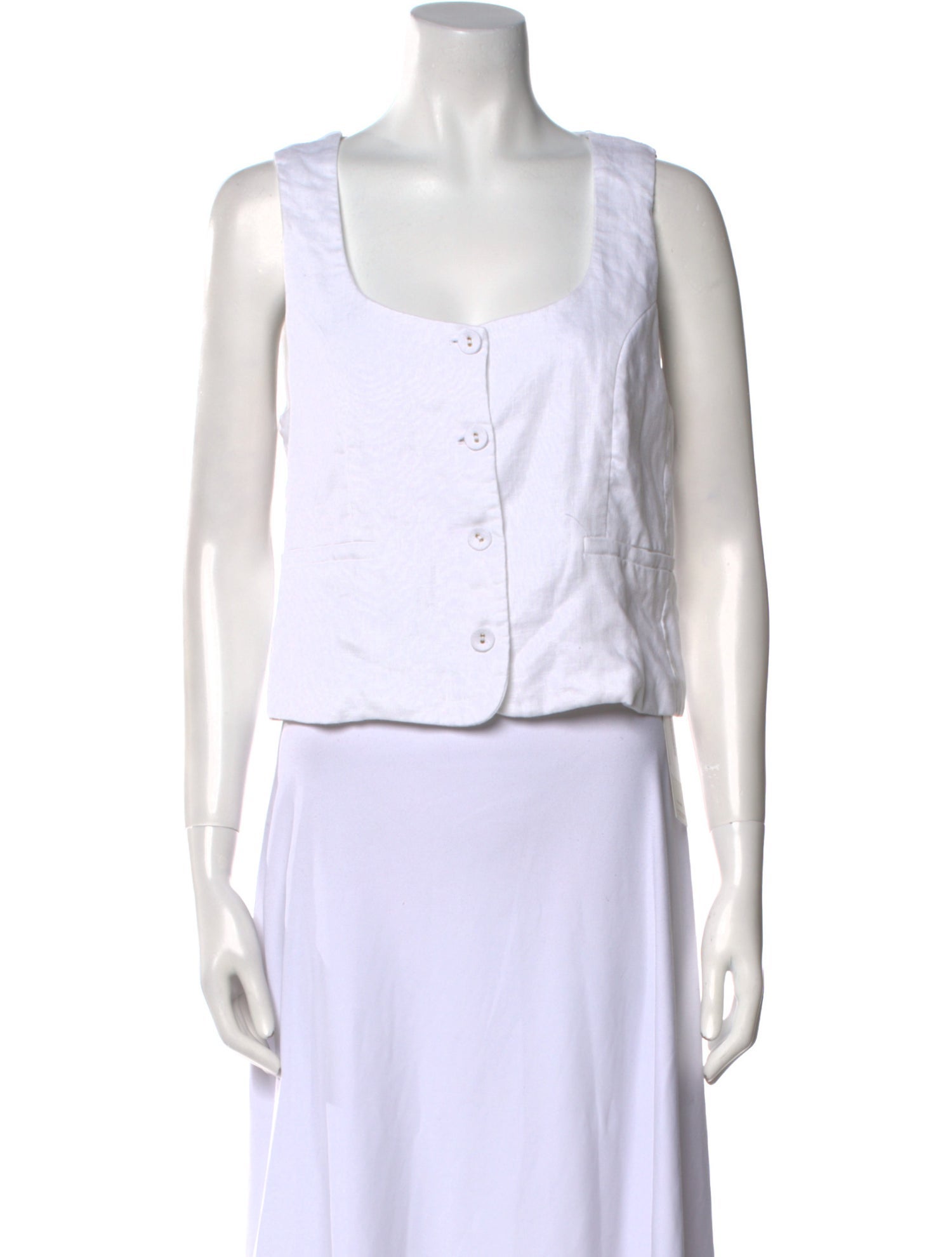 Dissh Linen Scoop Neck Crop Top