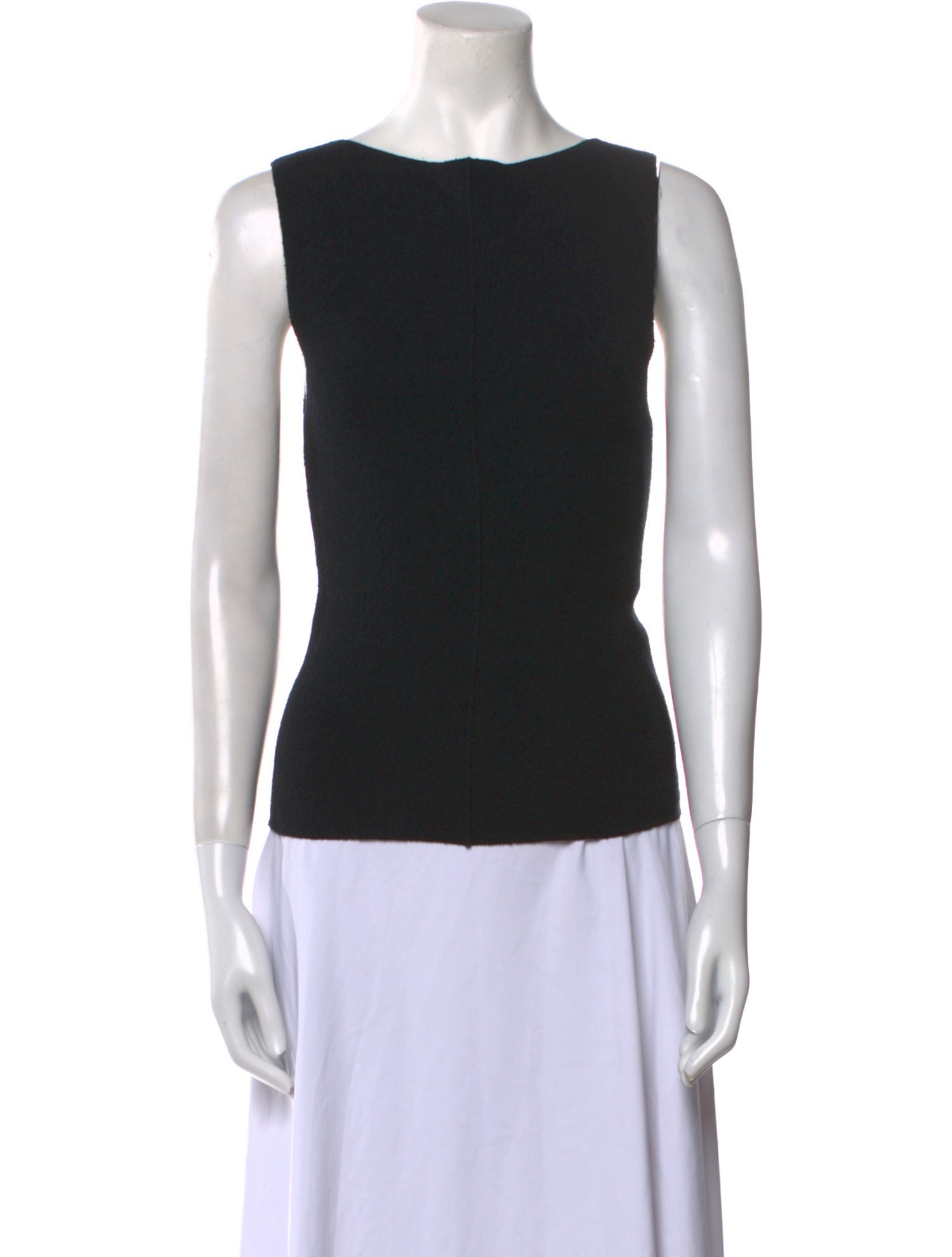 Dissh Bateau Neckline Sleeveless Top w/ Tags