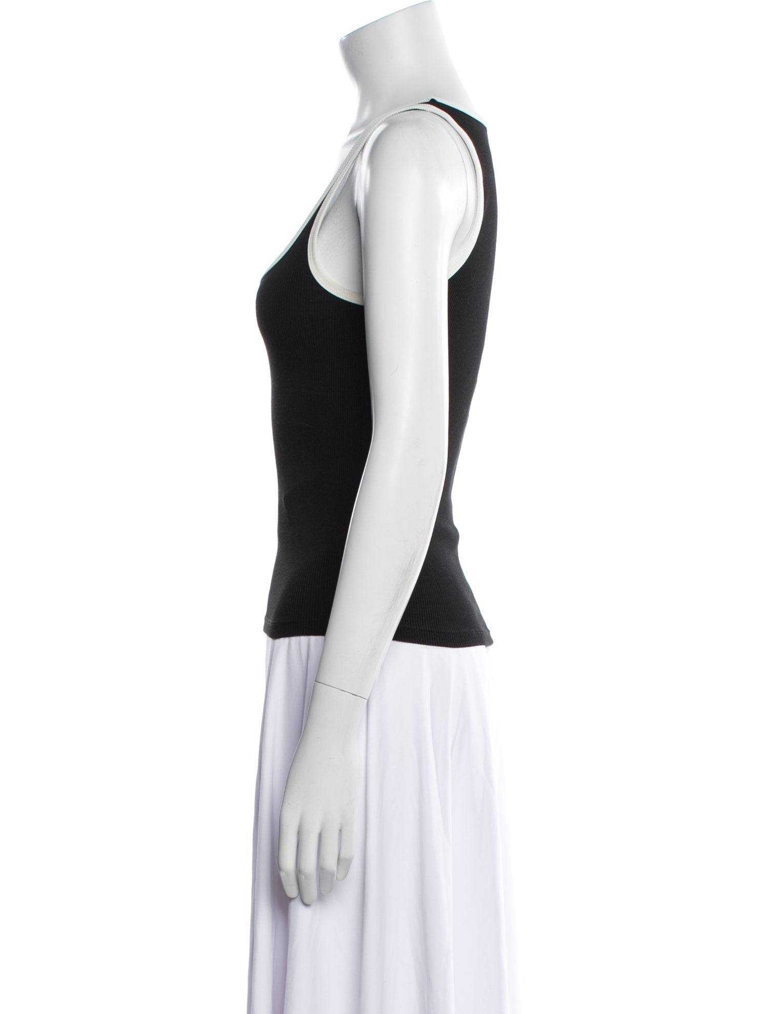 Dissh Scoop Neck Sleeveless Top
