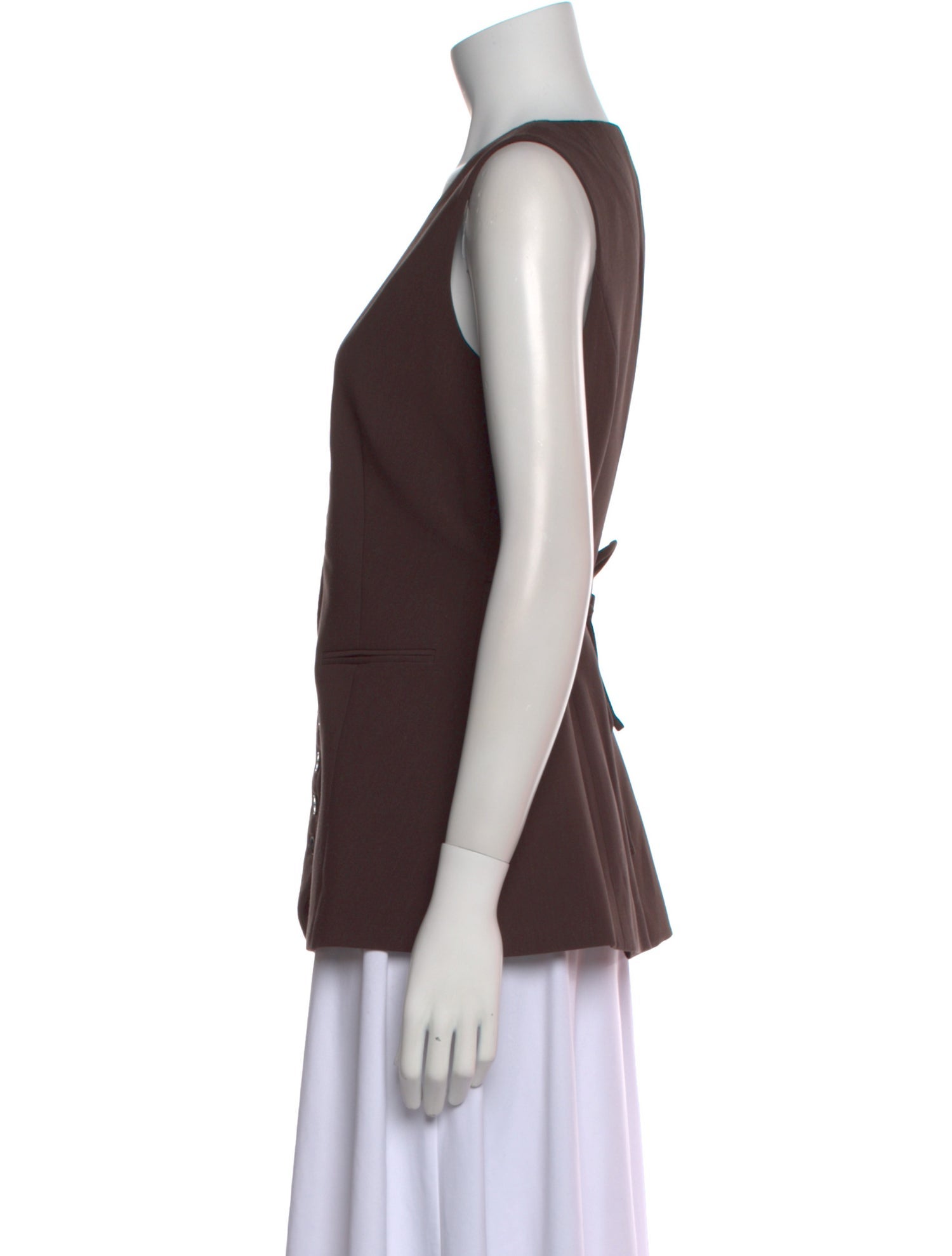 Dissh V-Neck Sleeveless Top