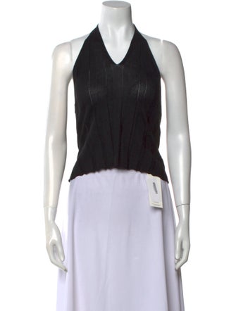 Dissh V-Neck Sleeveless Crop Top